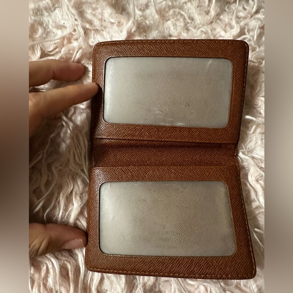 Louis Vuitton LV Monogram Porto 2 Cult Vertical Regular Pass Case - Picture 7 of 10